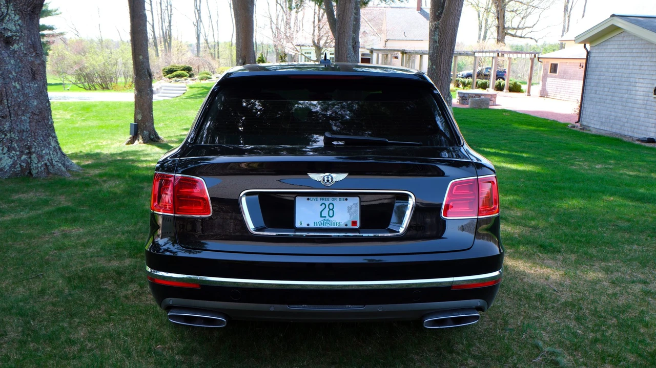 2018 Bentley Bentayga - Image 9 of 31
