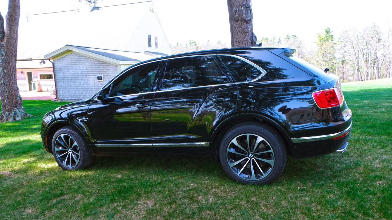 2018 Bentley Bentayga - Image 12 of 31