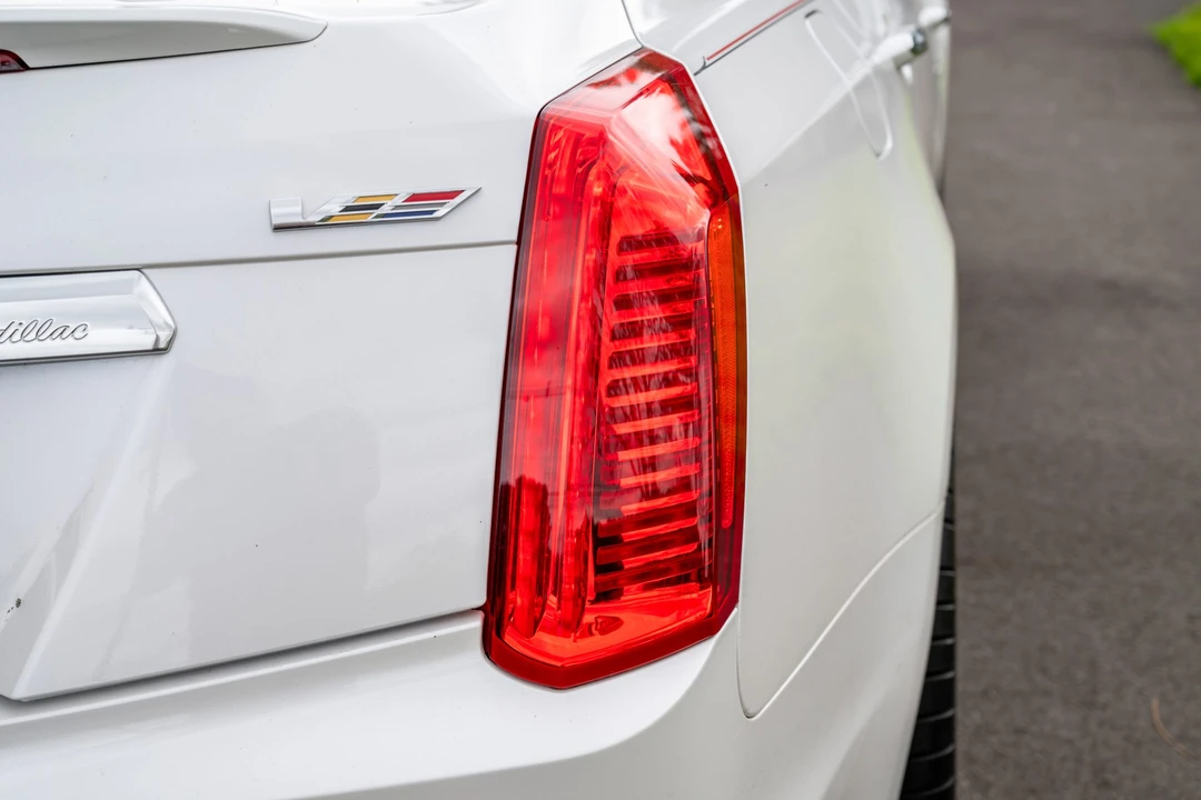 2018 Cadillac CTS-V 3rd Gen - Image 31 of 31