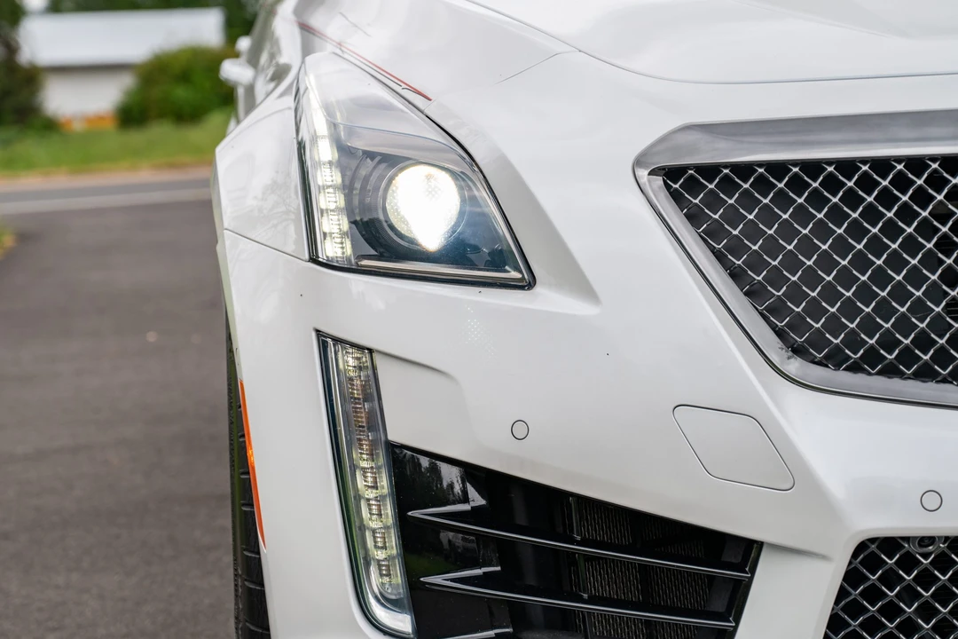 2018 Cadillac CTS-V 3rd Gen - Image 27 of 31
