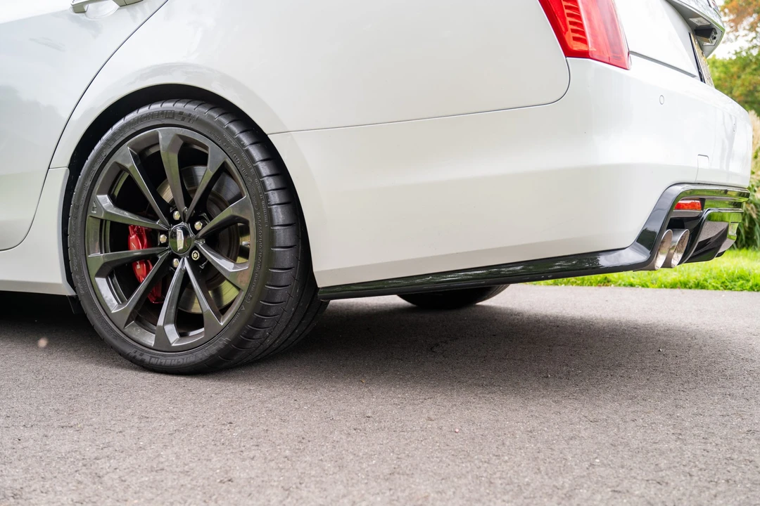 2018 Cadillac CTS-V 3rd Gen - Image 12 of 31