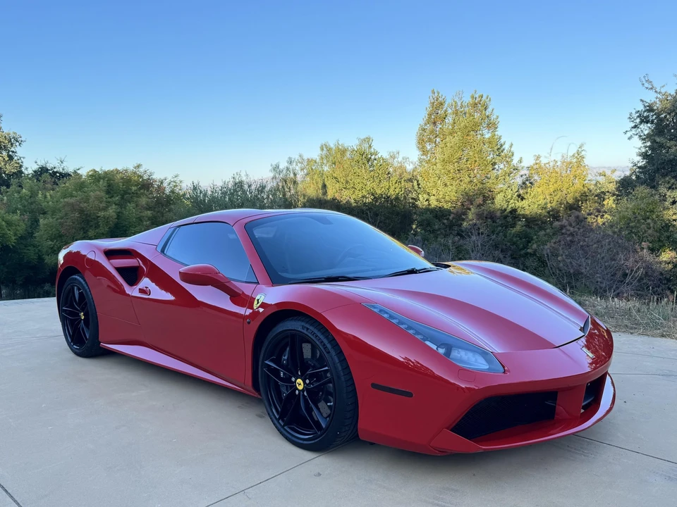 2018 Ferrari 488 Spider - Image 30 of 31