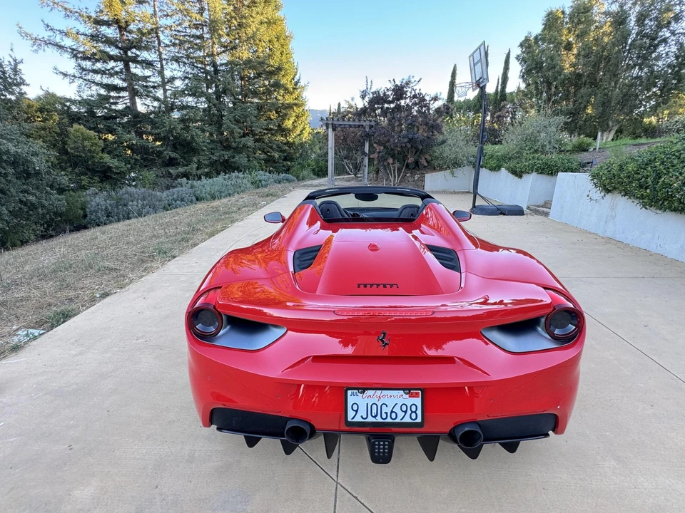 2018 Ferrari 488 Spider - Image 18 of 31