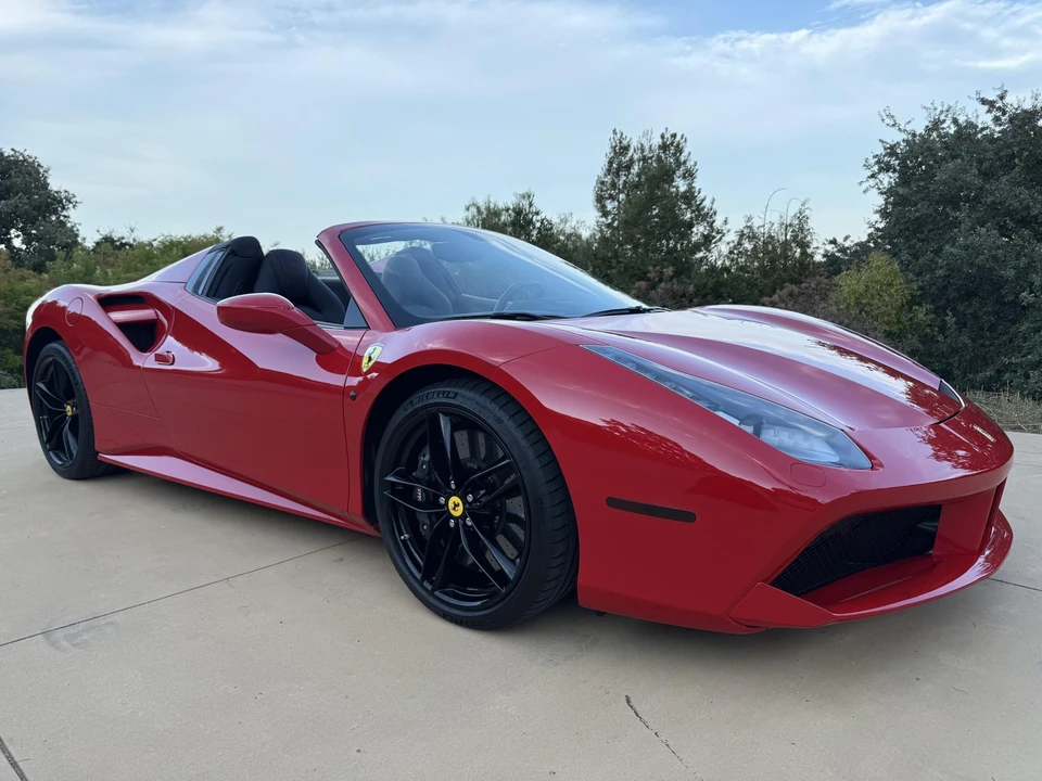 2018 Ferrari 488 Spider - Image 6 of 31