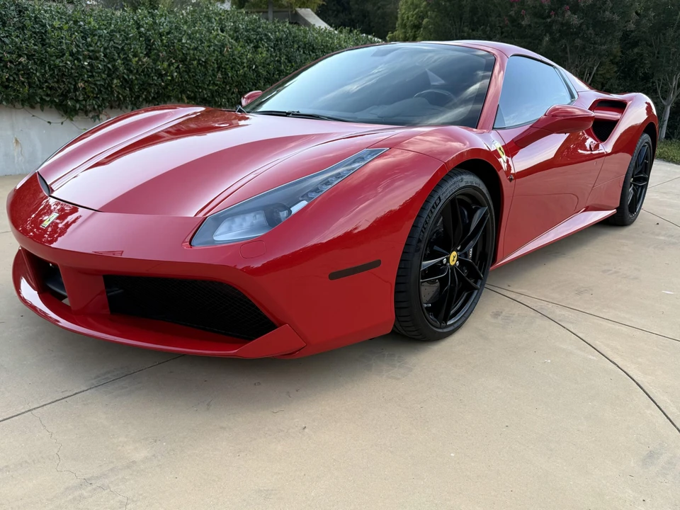 2018 Ferrari 488 Spider - Image 25 of 31
