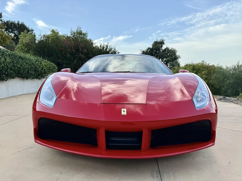 2018 Ferrari 488 Spider - Image 28 of 31