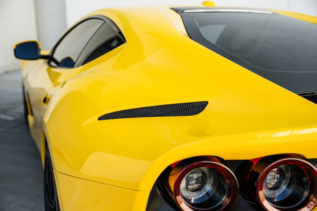 2018 Ferrari 812 Superfast - Image 23 of 31