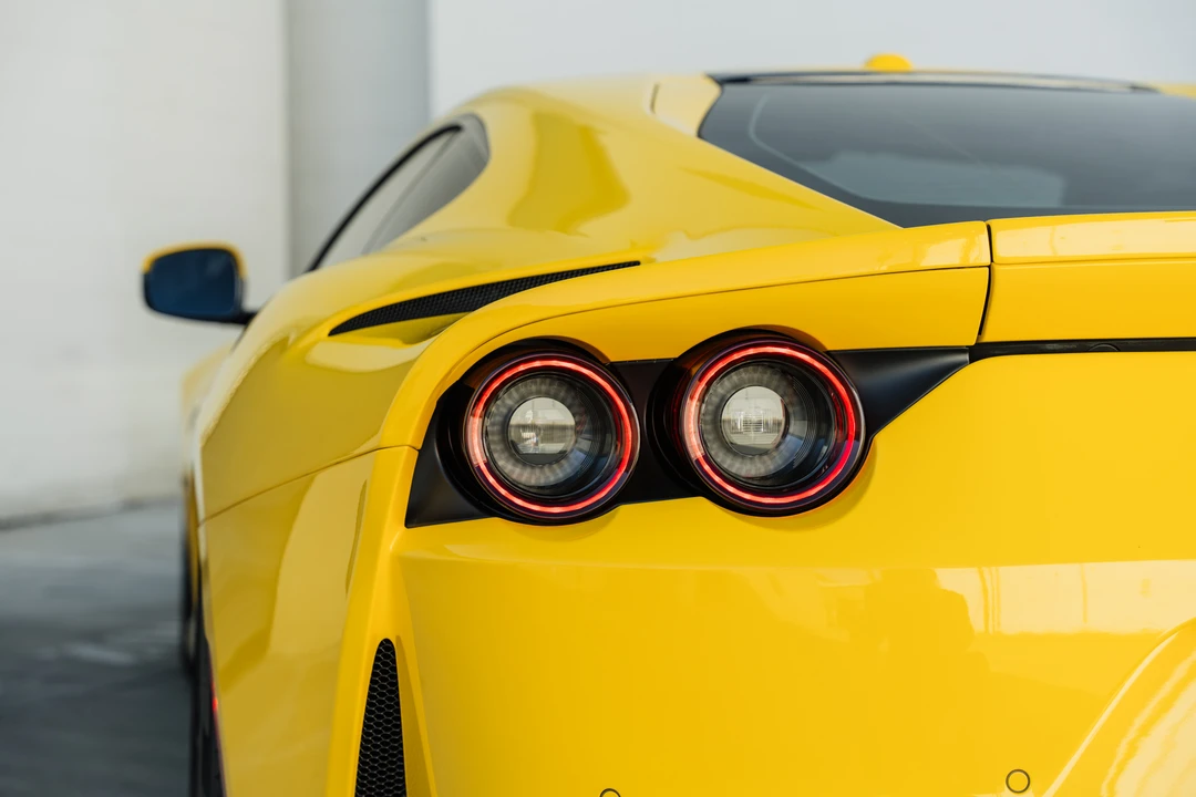 2018 Ferrari 812 Superfast - Image 22 of 31