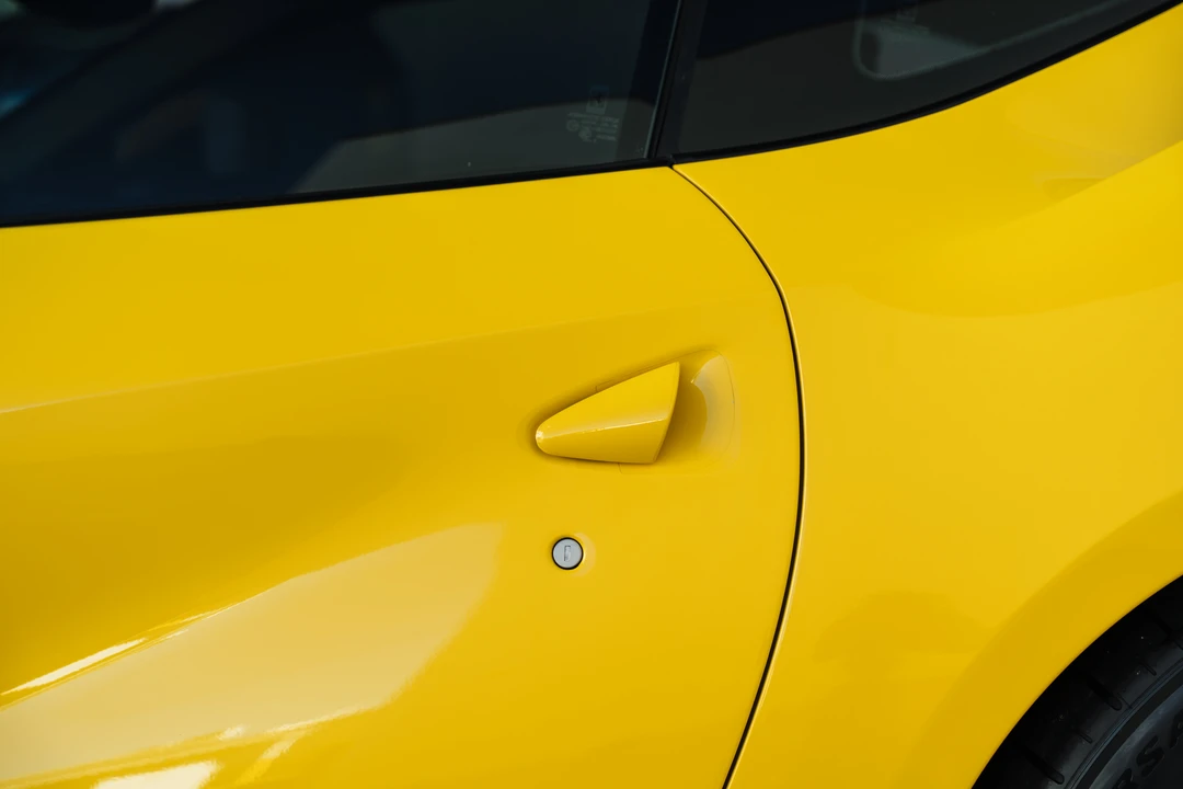 2018 Ferrari 812 Superfast - Image 18 of 31