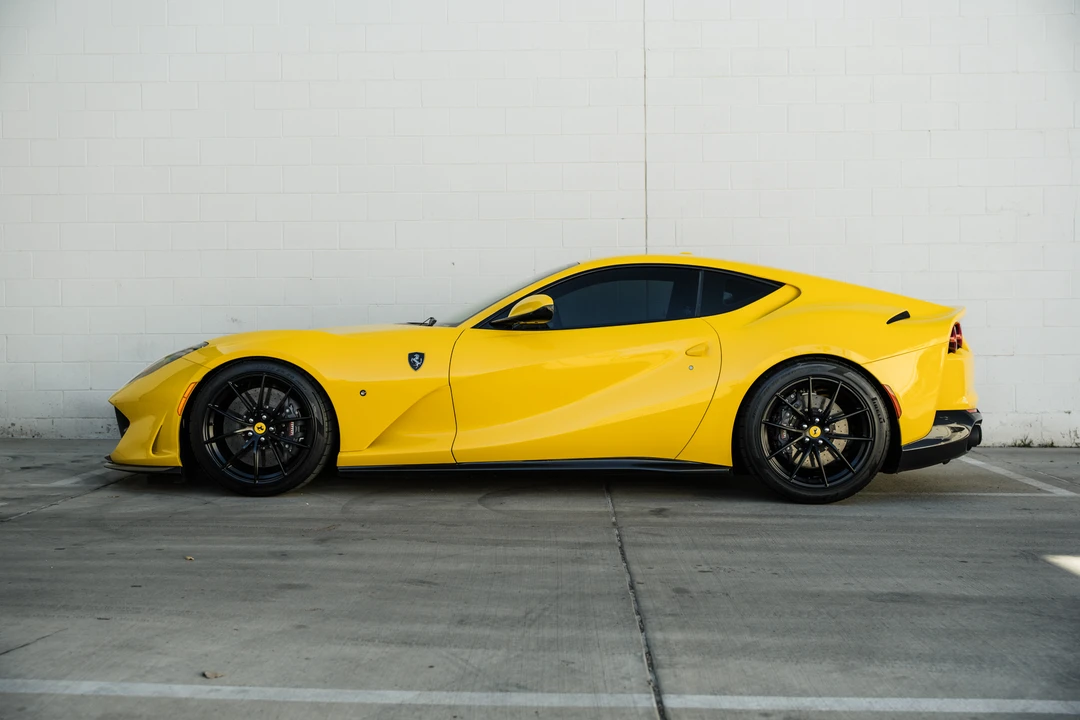 2018 Ferrari 812 Superfast - Image 11 of 31