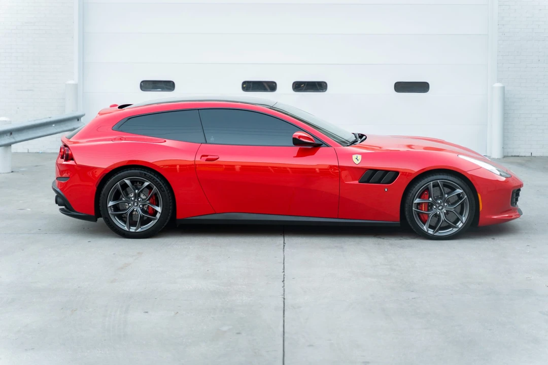2018 Ferrari GTC4Lusso T - Image 5 of 31