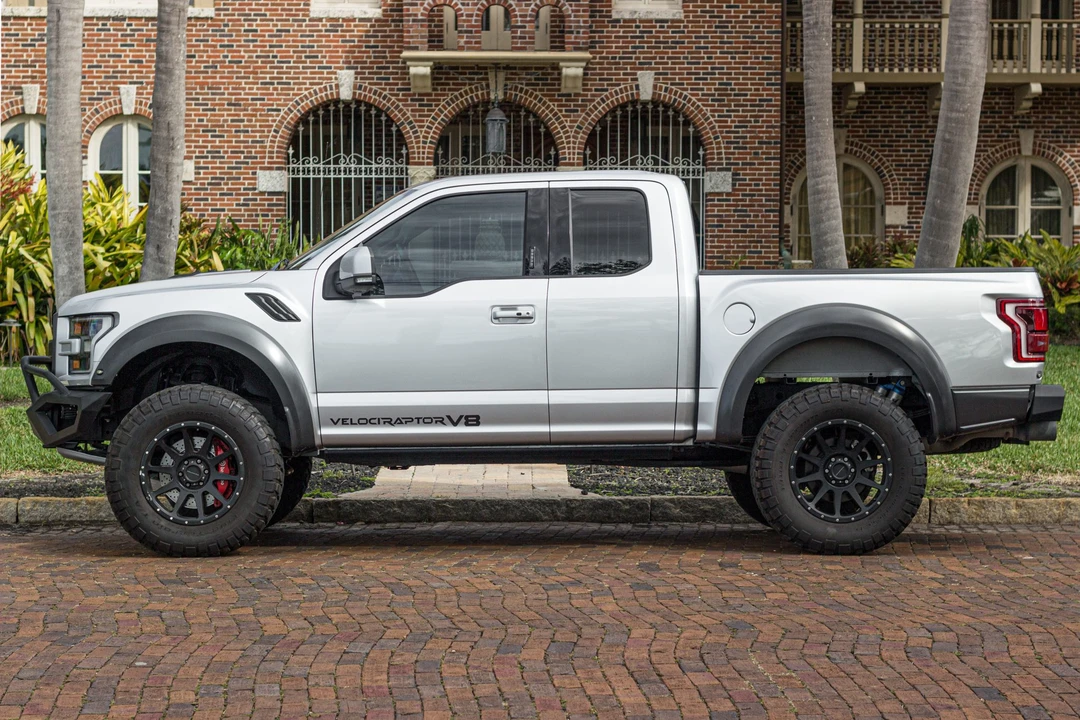 2018 Ford F-150 Raptor 13th Gen - Image 8 of 31