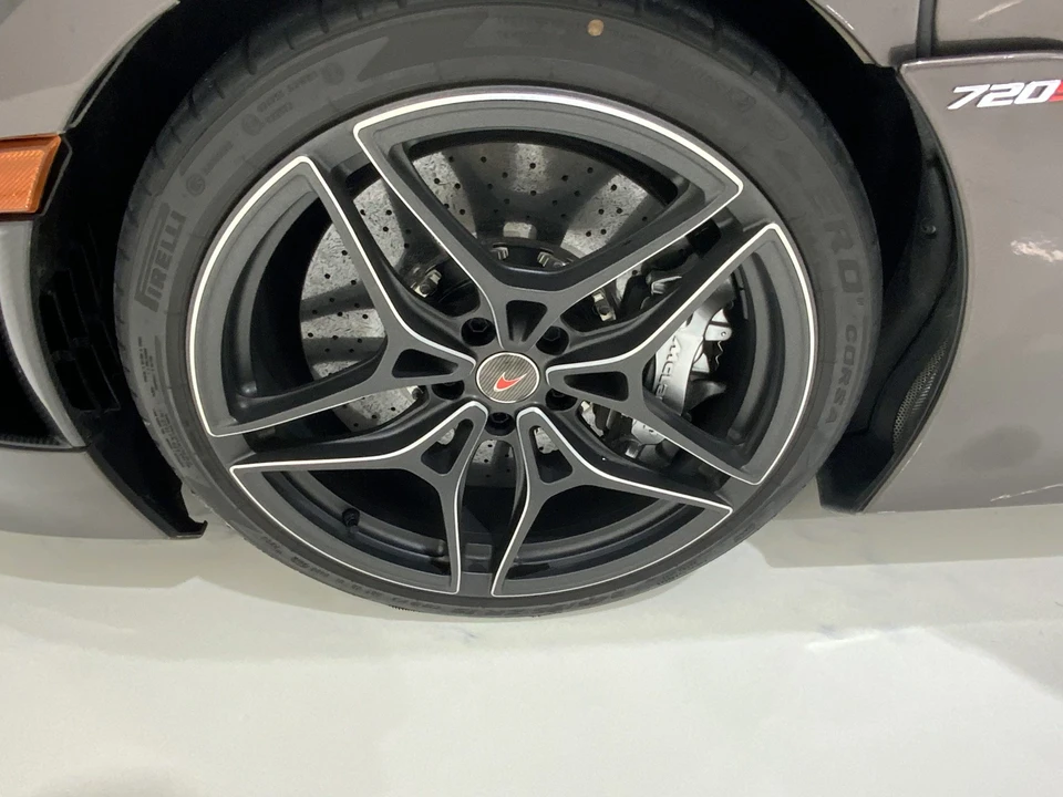 2018 McLaren 720S - Image 28 of 31