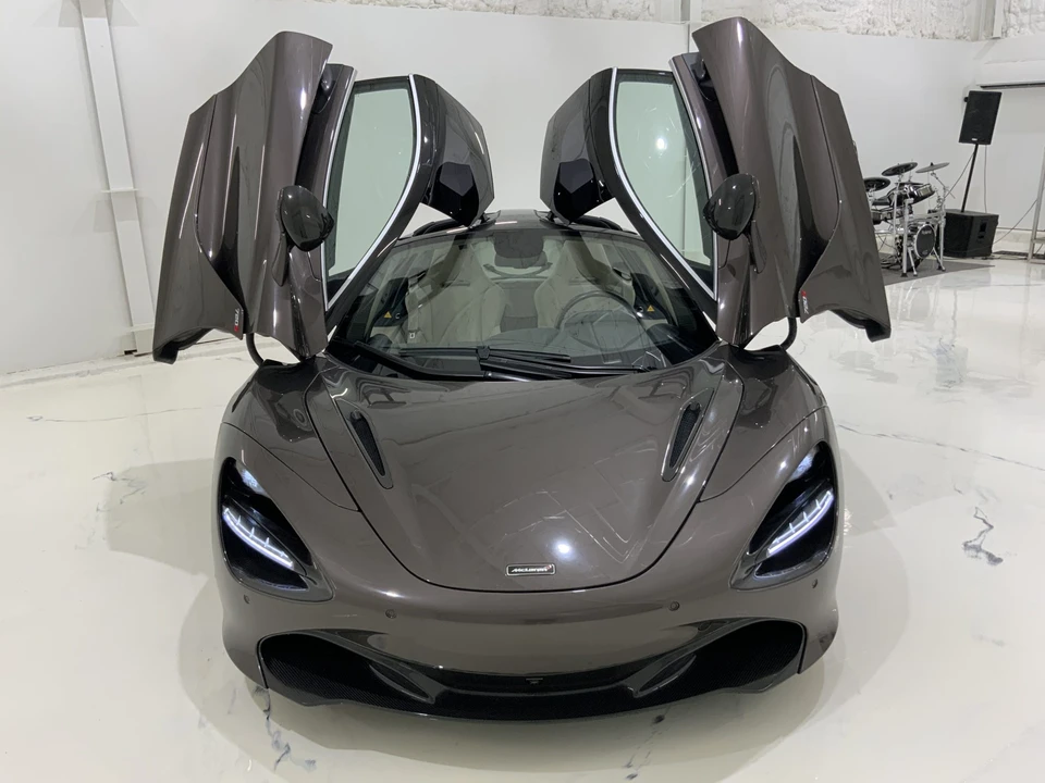 2018 McLaren 720S - Image 16 of 31