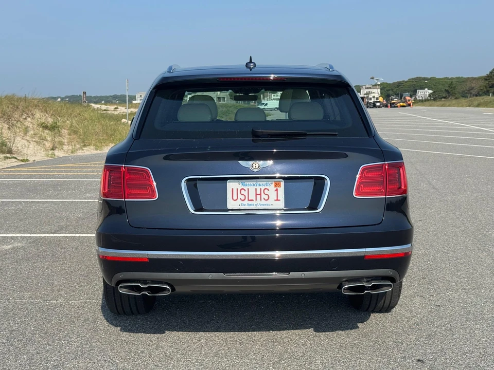 2019 Bentley Bentayga - Image 10 of 31