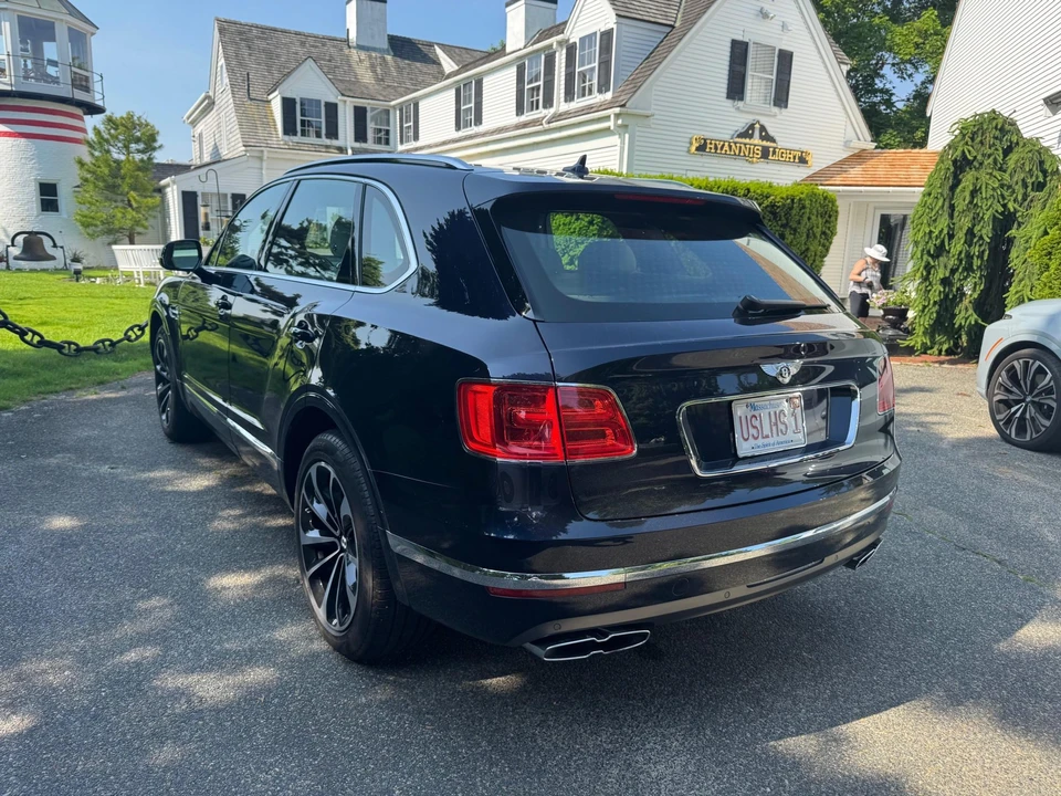 2019 Bentley Bentayga - Image 12 of 31