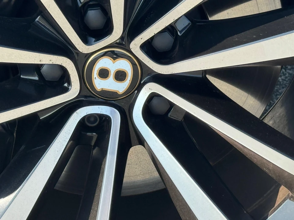 2019 Bentley Bentayga - Image 19 of 31