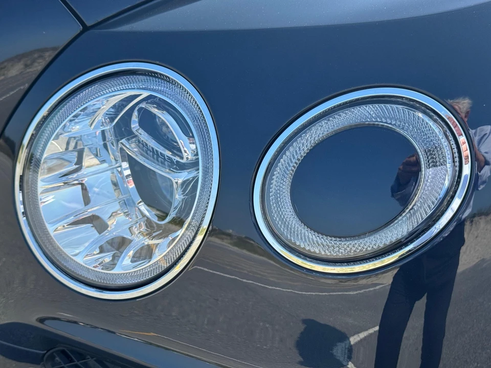 2019 Bentley Bentayga - Image 14 of 31