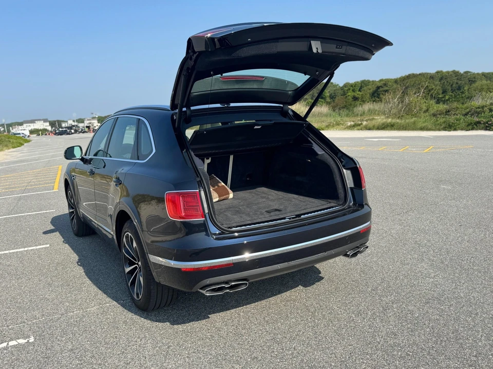 2019 Bentley Bentayga - Image 13 of 31