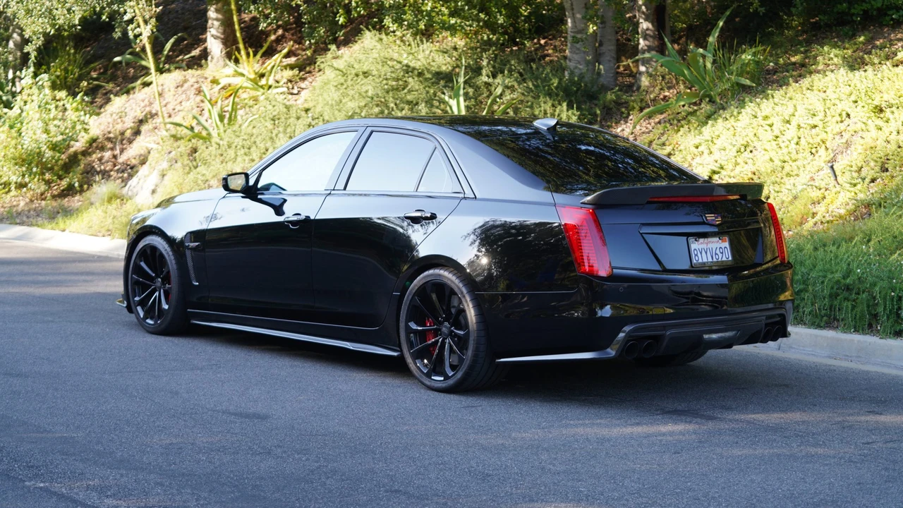 2019 Cadillac CTS-V 3rd Gen - Image 8 of 31