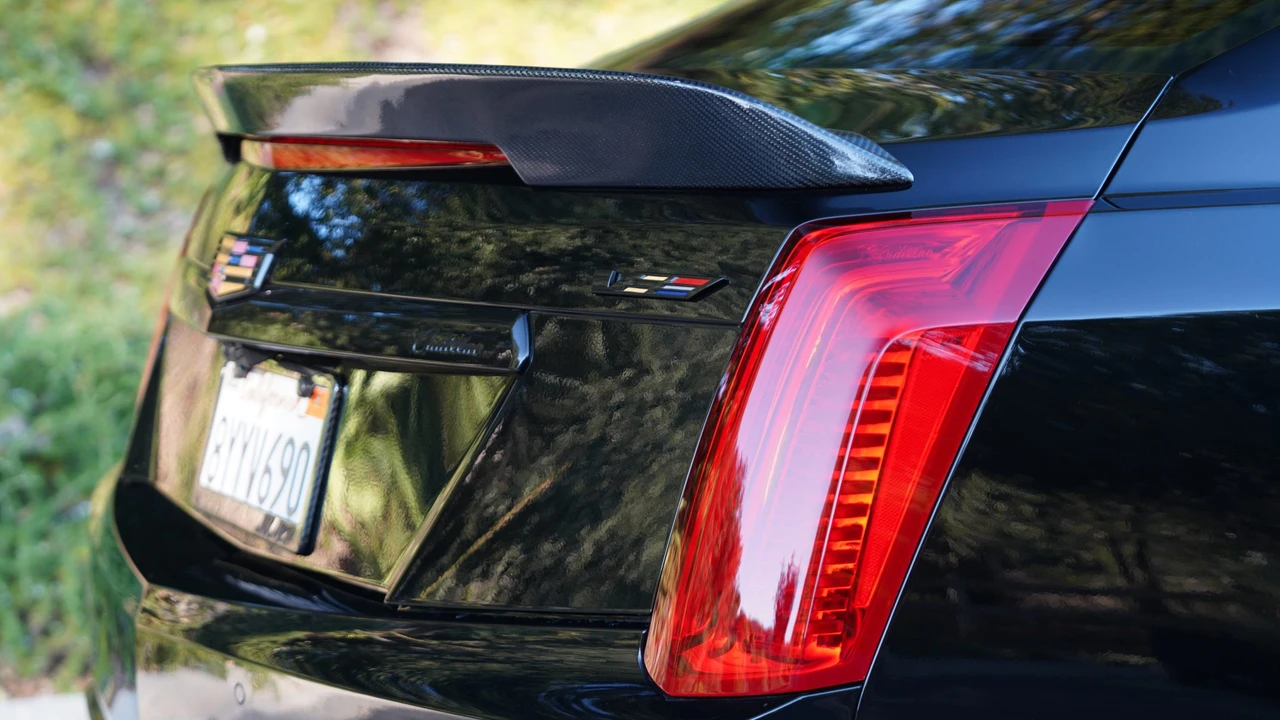 2019 Cadillac CTS-V 3rd Gen - Image 20 of 31
