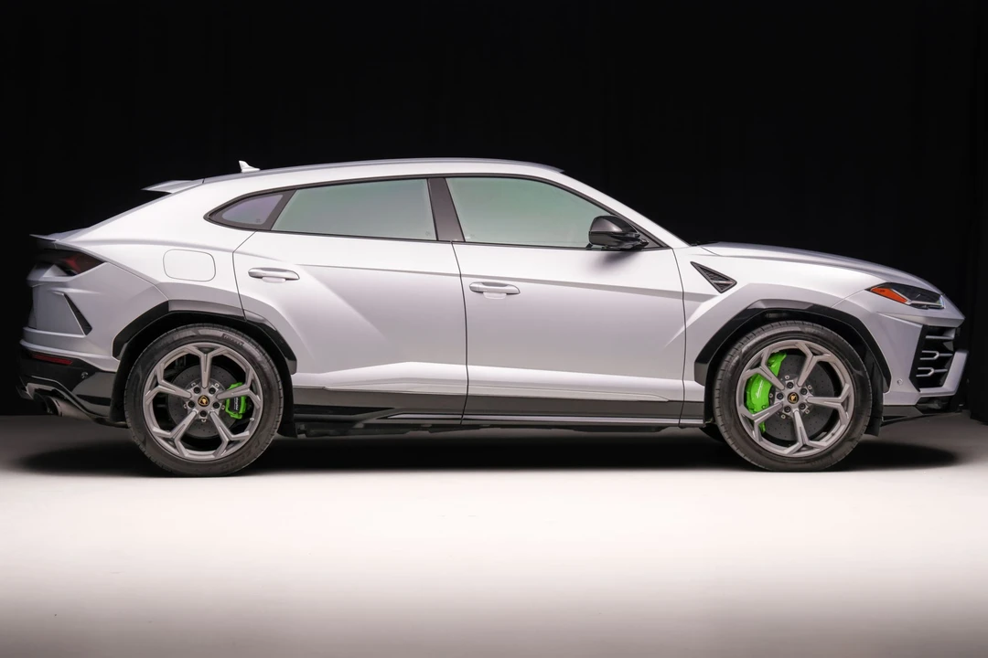 2019 Lamborghini Urus - Image 10 of 31