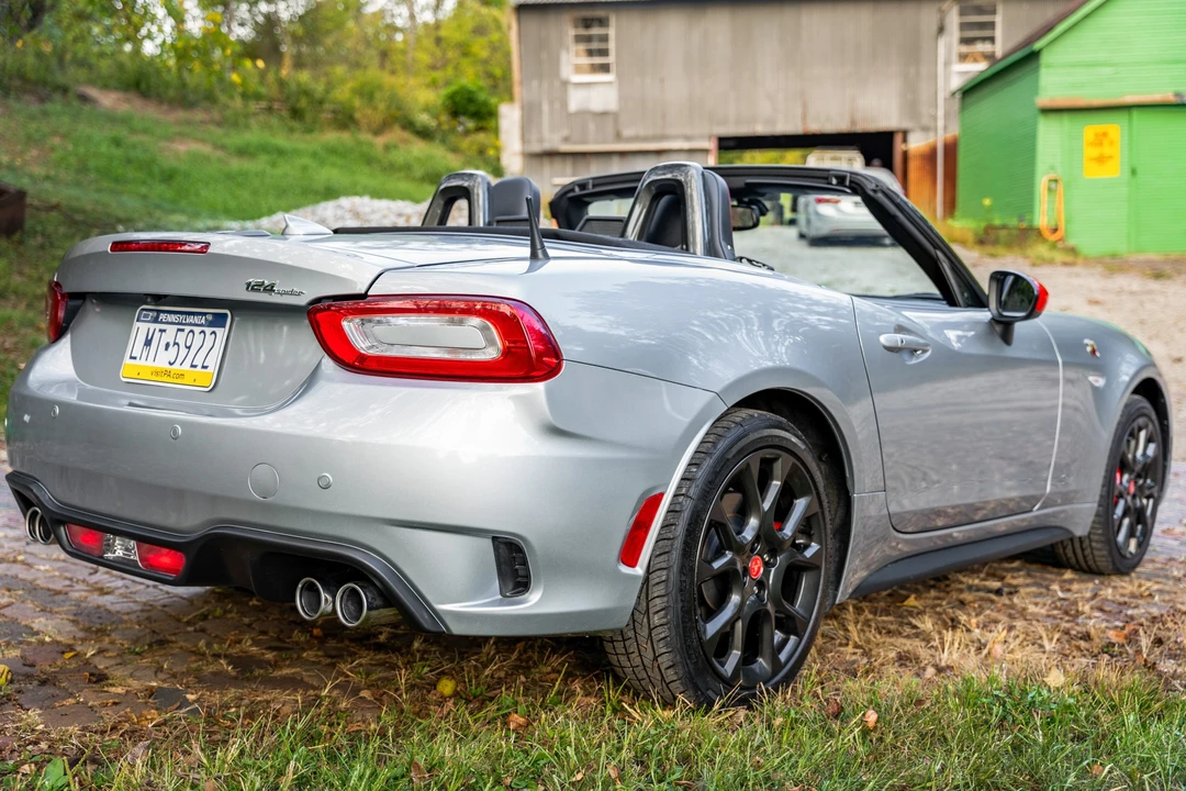 2020 Fiat 124 Spider - Image 5 of 31