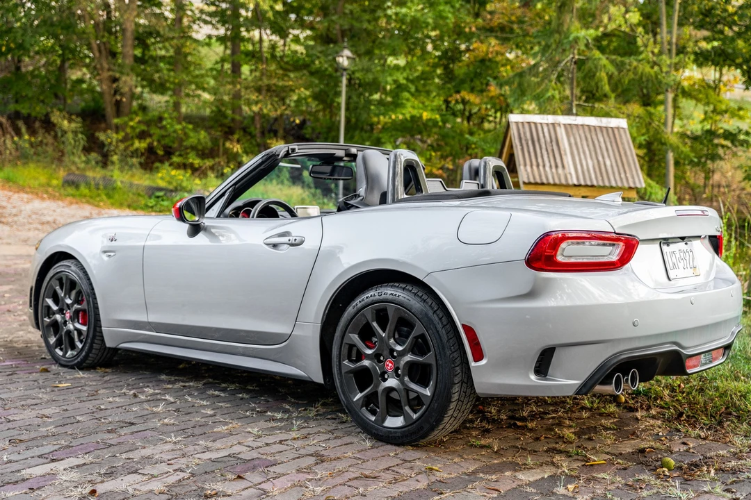 2020 Fiat 124 Spider - Image 7 of 31