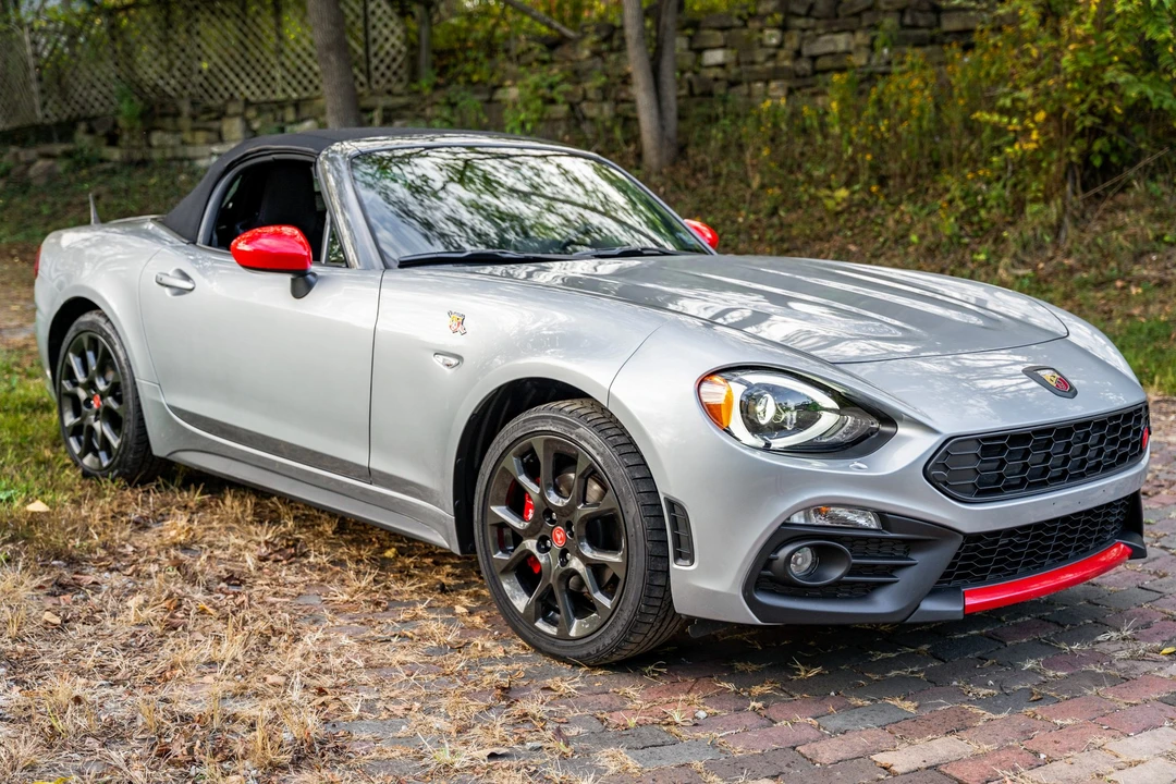 2020 Fiat 124 Spider - Image 11 of 31