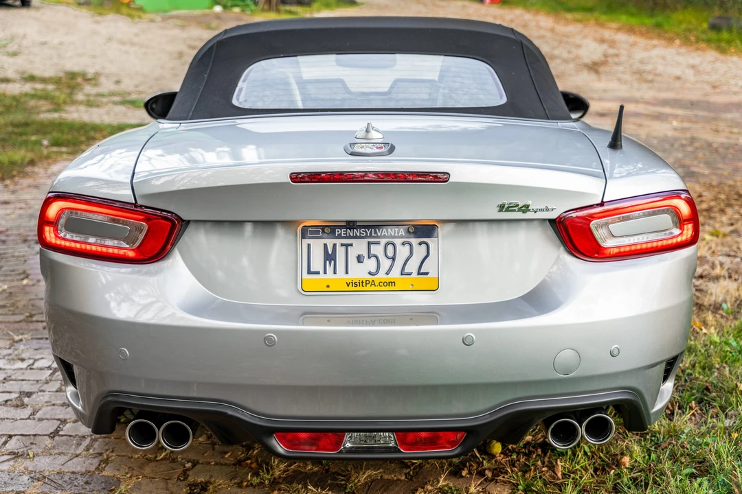 2020 Fiat 124 Spider - Image 18 of 31