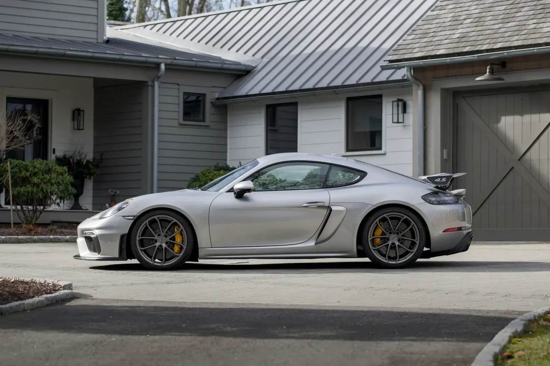 2020 Porsche 718 Cayman GT4 - Image 5 of 6