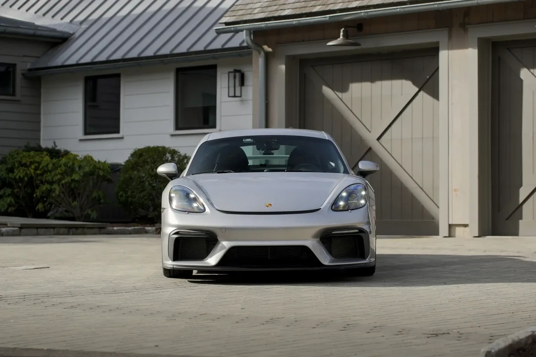 2020 Porsche 718 Cayman GT4 - Image 2 of 6