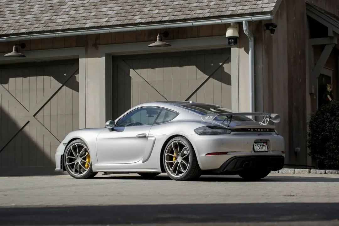 2020 Porsche 718 Cayman GT4 - Image 6 of 6