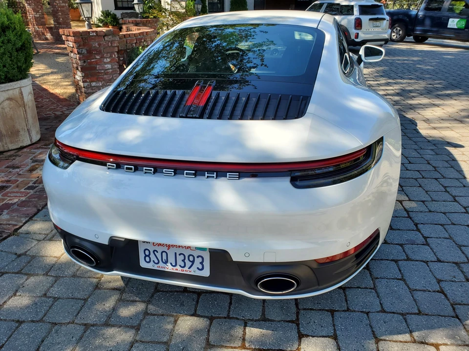 2020 Porsche 992 Carrera - Image 17 of 31