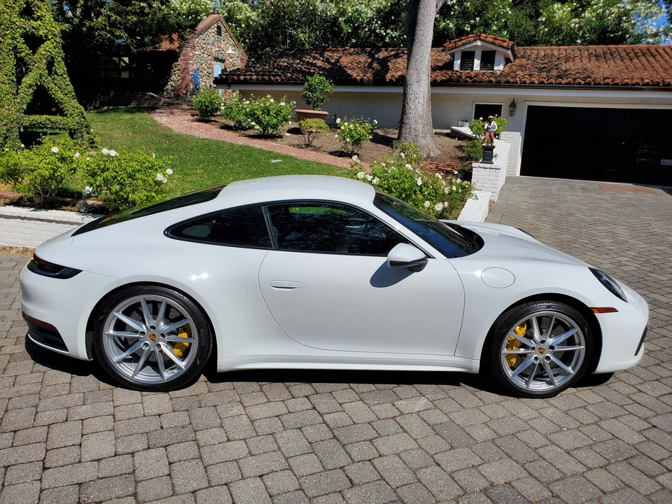 2020 Porsche 992 Carrera - Image 10 of 31