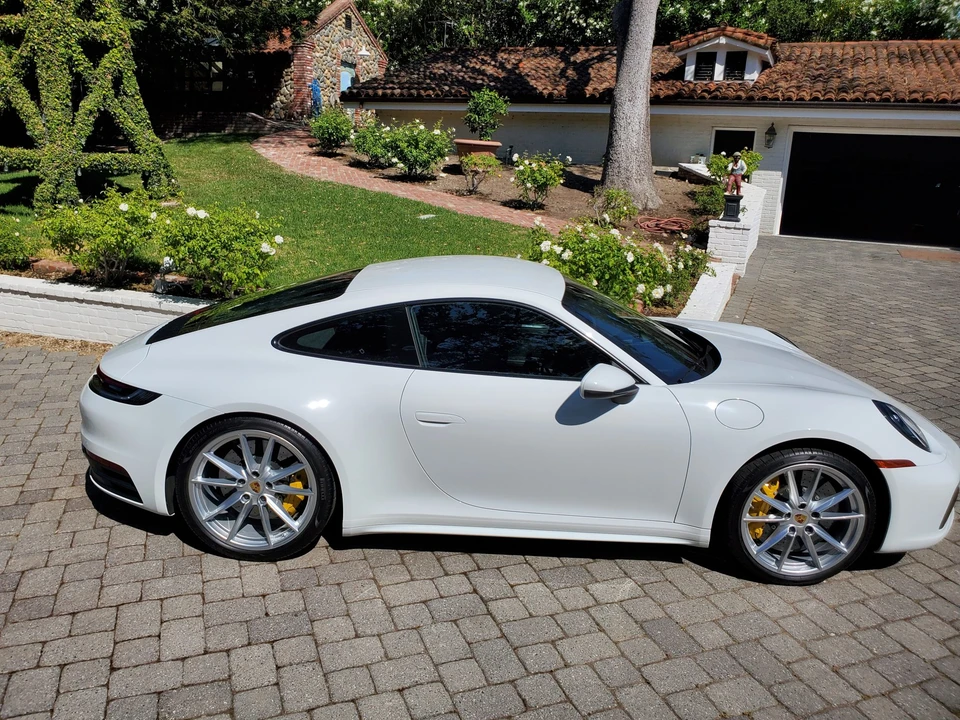 2020 Porsche 992 Carrera - Image 9 of 31