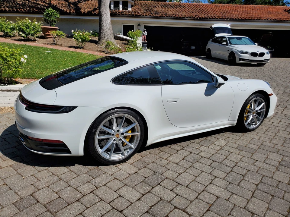 2020 Porsche 992 Carrera - Image 12 of 31