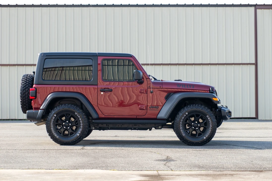 2021 Jeep JL Wrangler - Image 14 of 31