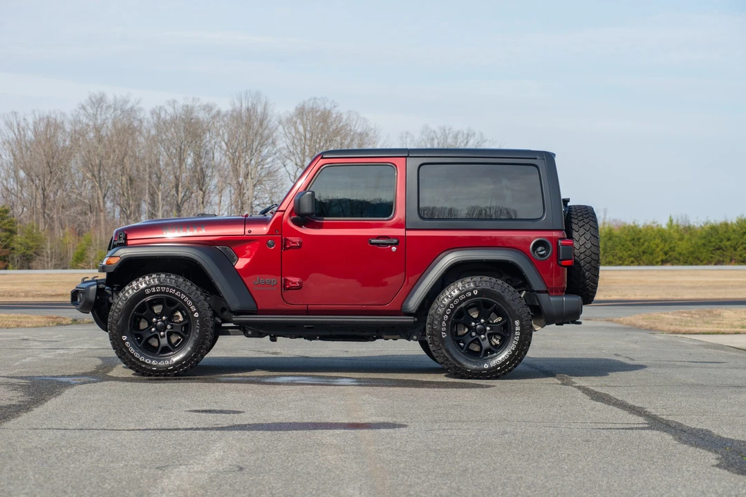 2021 Jeep JL Wrangler - Image 26 of 31