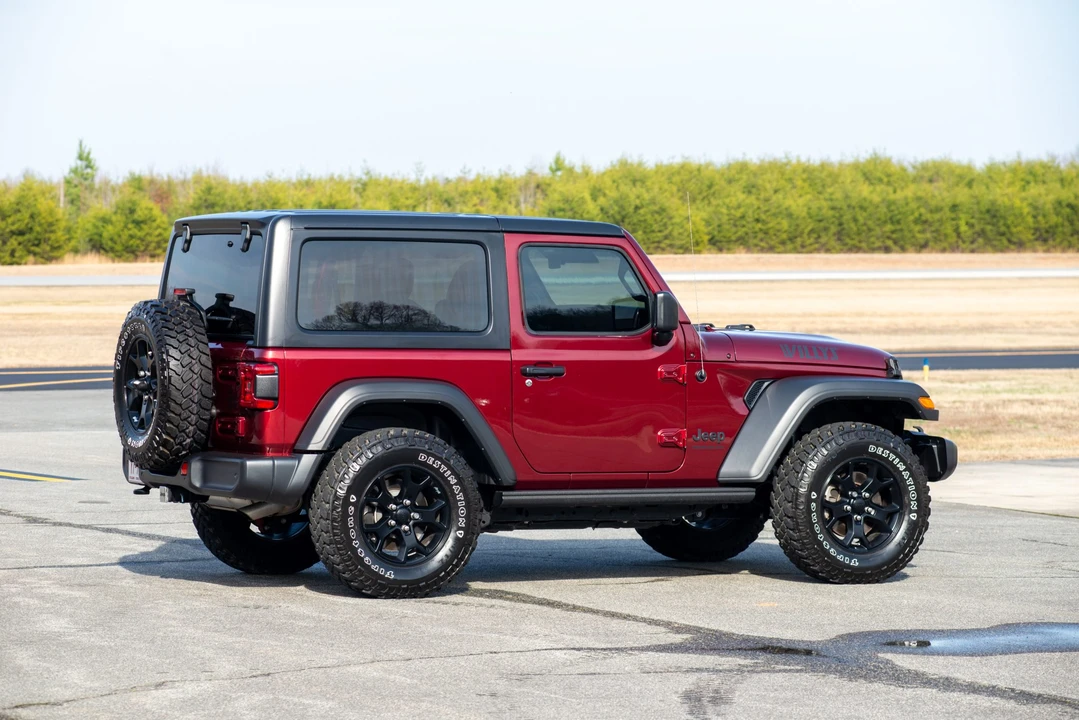 2021 Jeep JL Wrangler - Image 17 of 31