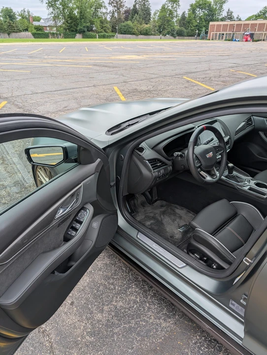 2022 Cadillac CT5-V Blackwing - Image 28 of 31