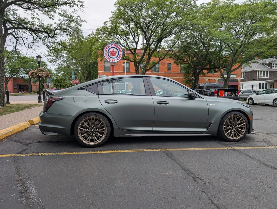 2022 Cadillac CT5-V Blackwing - Image 10 of 31