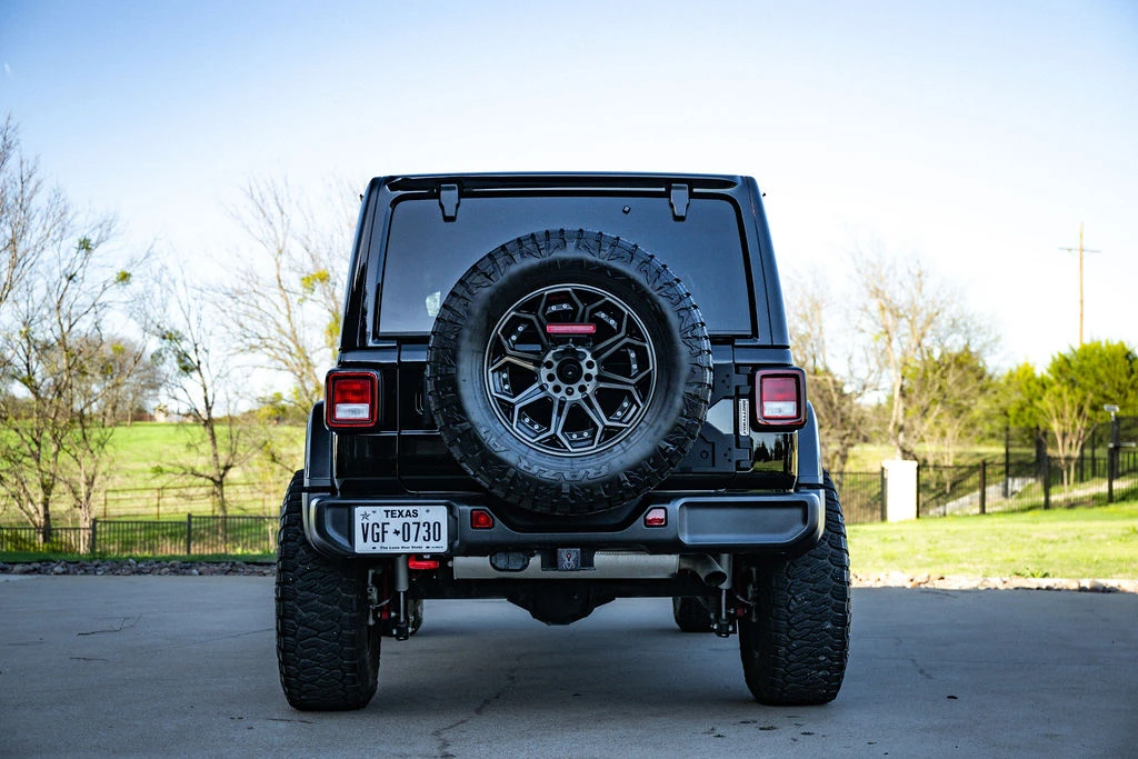 2022 Jeep JL Wrangler - Image 18 of 31
