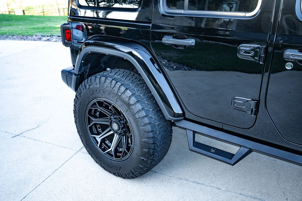 2022 Jeep JL Wrangler - Image 30 of 31