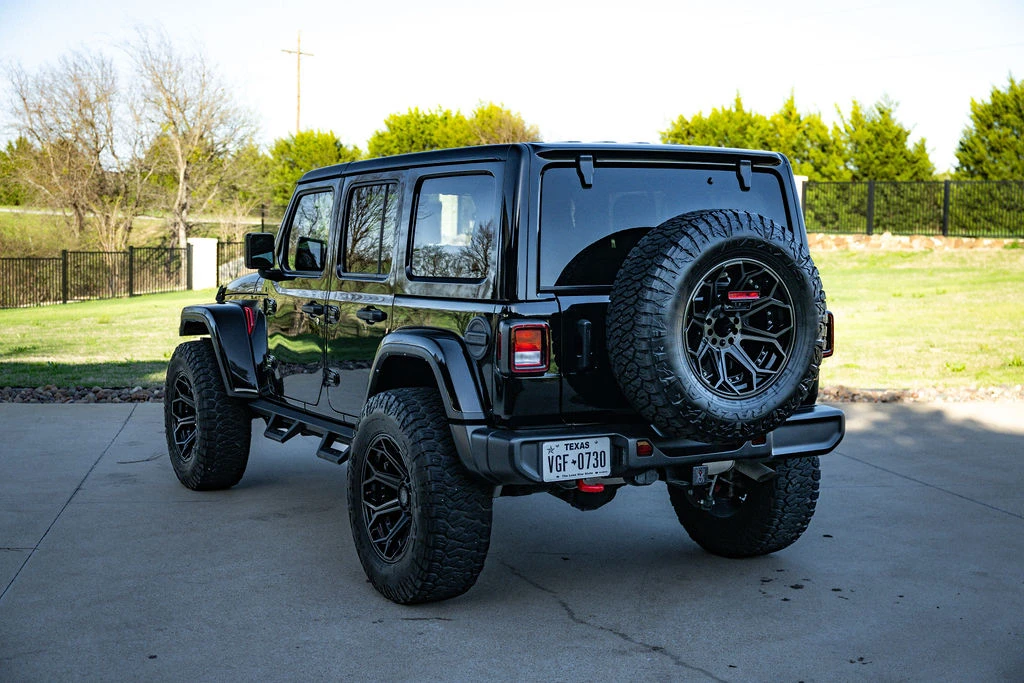 2022 Jeep JL Wrangler - Image 19 of 31