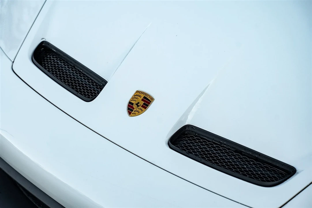 2022 Porsche 992 GT3 - Image 10 of 31