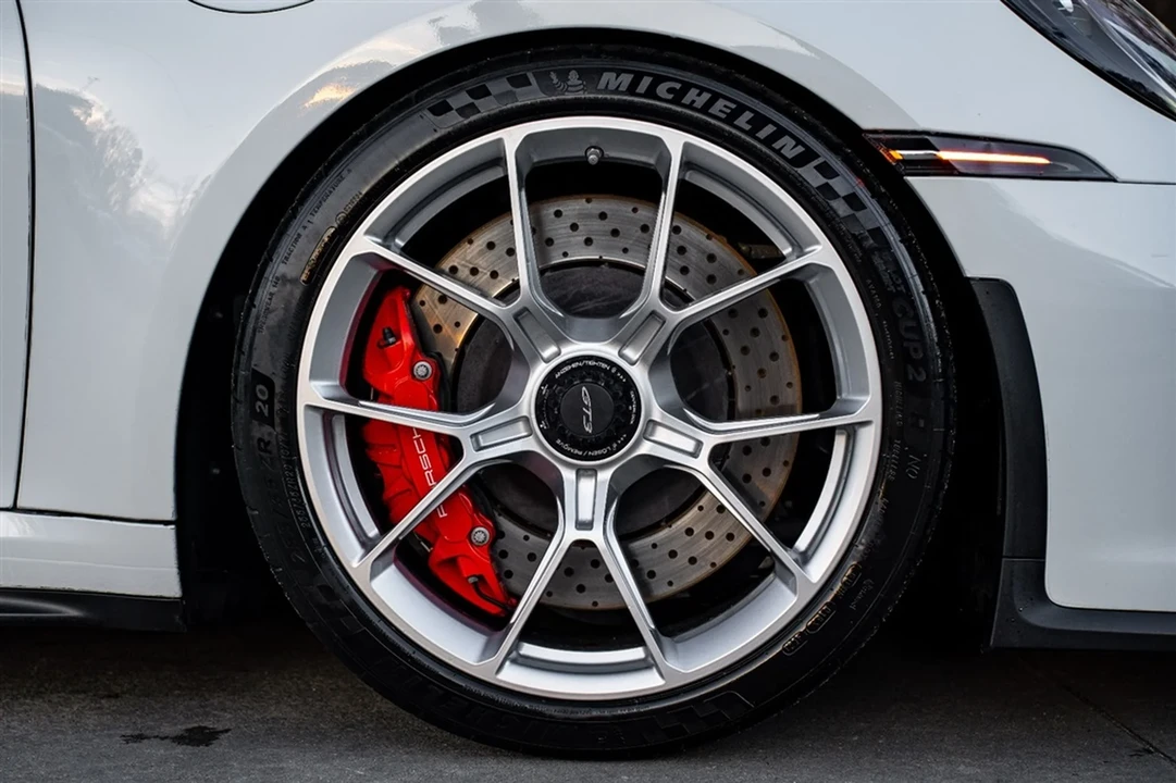 2022 Porsche 992 GT3 - Image 21 of 31