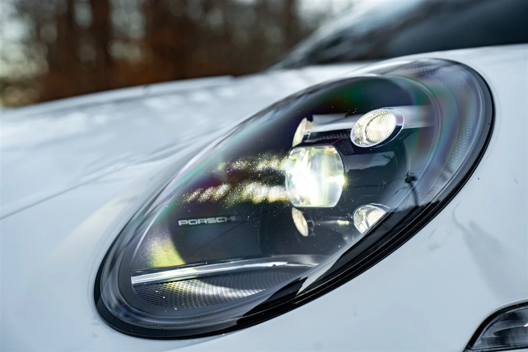 2022 Porsche 992 GT3 - Image 8 of 31