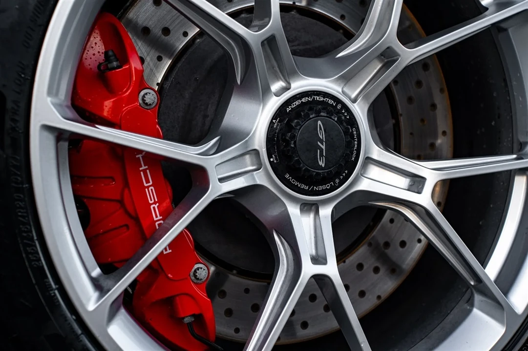2022 Porsche 992 GT3 - Image 23 of 31