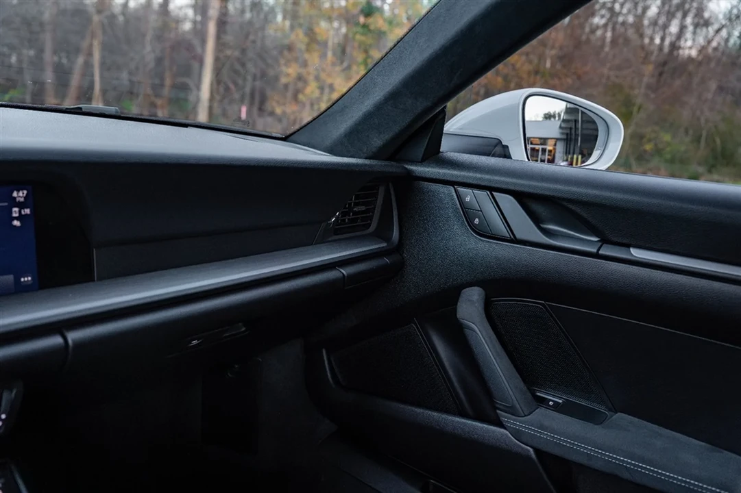 2022 Porsche 992 GT3 - Image 30 of 31